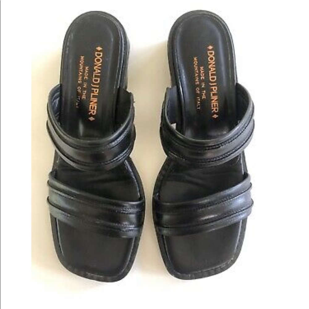 DONALD PLINER Black Leather strap slide sandal